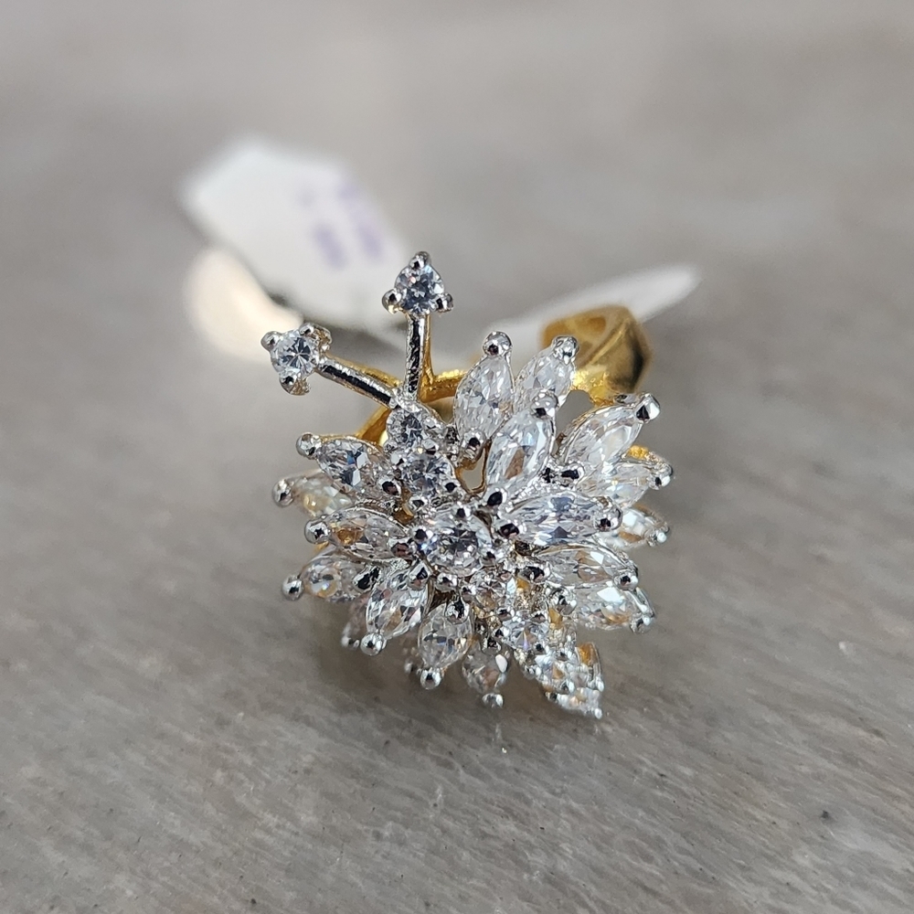 NWT Vintage Gold Tone Bug Statement Ring | Size 8 Insect Cocktail Ring